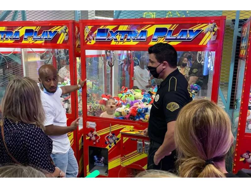 Young child gets trapped in ‘grabber’ machine in Gran Canaria arcade 