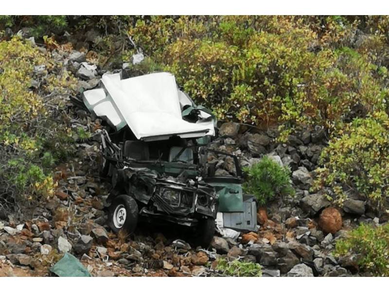 Man killed as car plunges 100 metres into a ravine in Gran Canaria