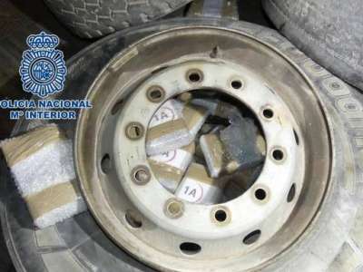 32 kilos of cocaine found in the spare wheel of a lorry from Fuerteventura