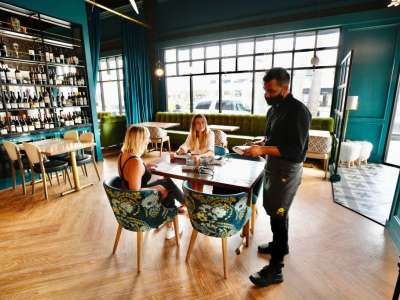 Hospitality re-opens interiors in Tenerife by order of the TSJC, but for how long?