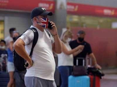 UK holiday bookings for the Canary Islands increase but with some caution