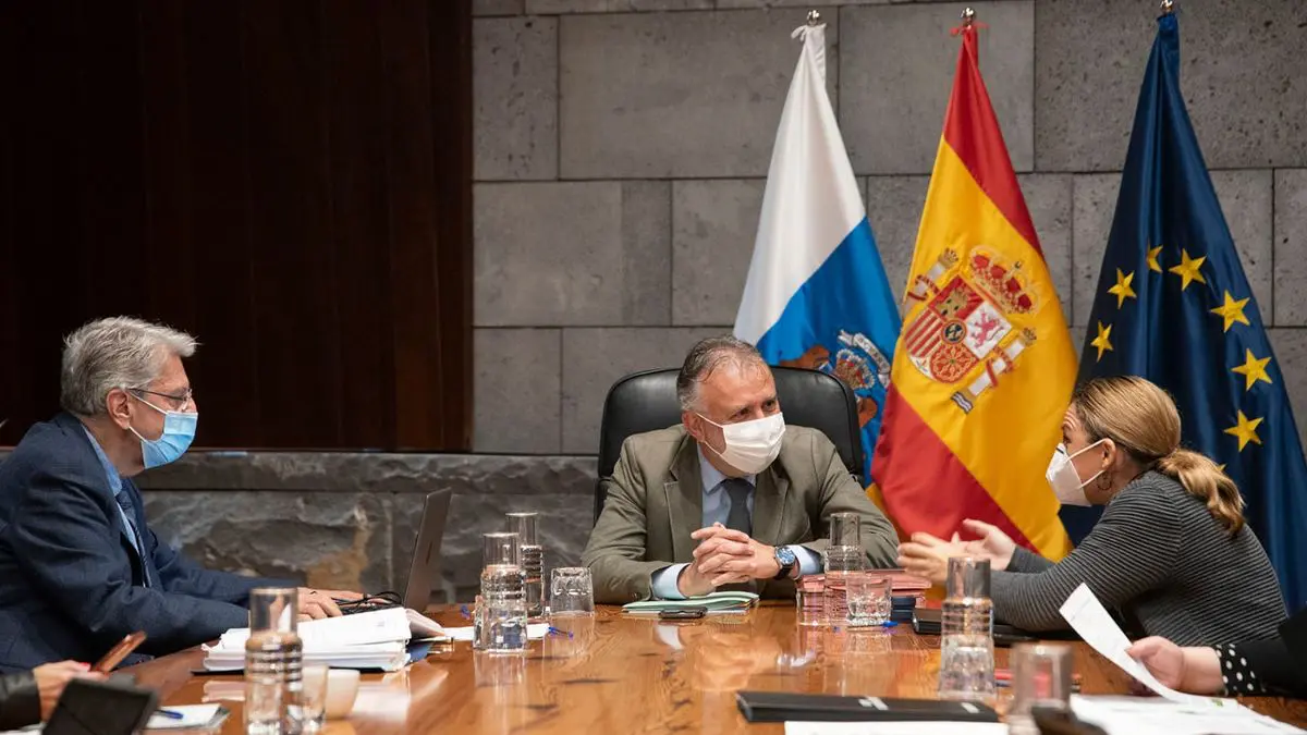The Canary Islands Government plans to modify several restrictions today
