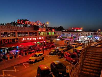 Nightlife asks to open venues in the Canary Islands 'only' for vaccinated people