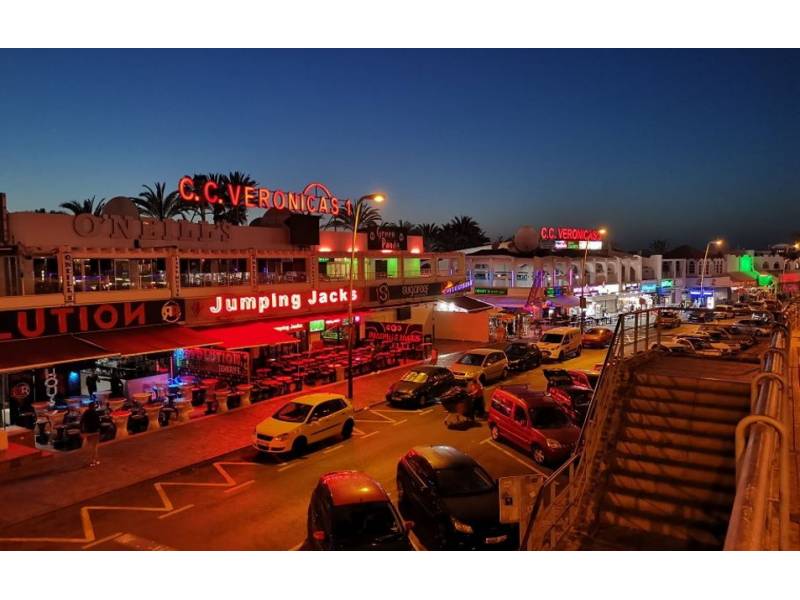 Nightlife asks to open venues in the Canary Islands 'only' for vaccinated people