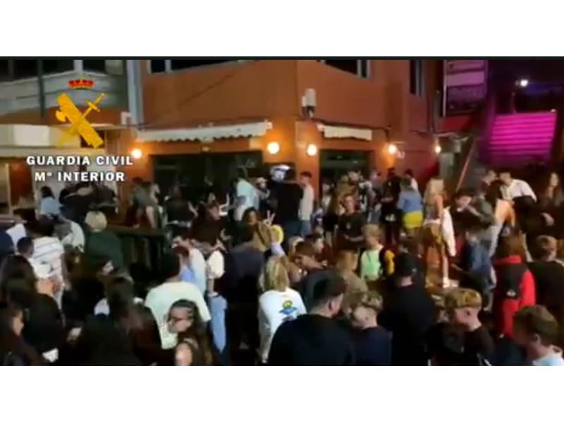 Police close Correlejo due to massive parties and venues exceeding capacity Police close Correlejo due to massive parties and venues exceeding capacity