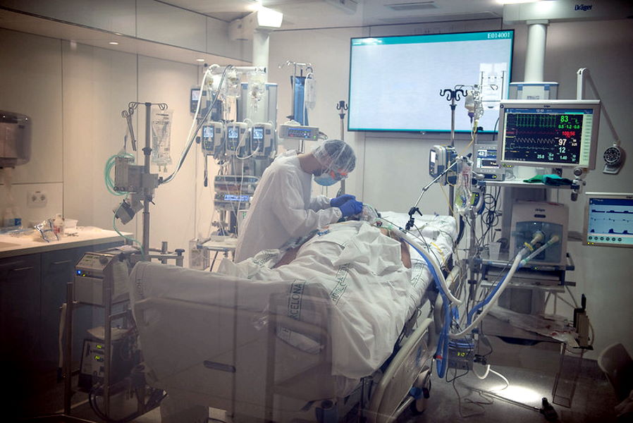 Is the virus slowing down as incidence rates have dropped 10 points in five days?