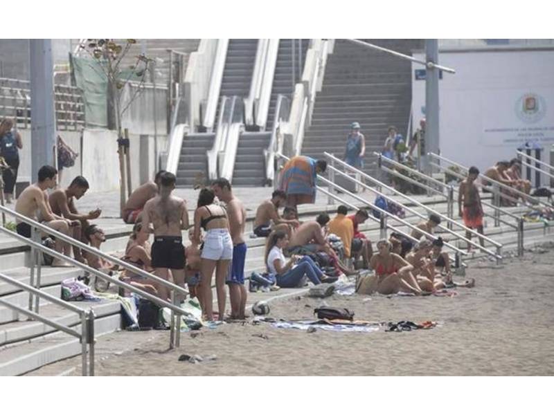 Tenerife and Gran Canaria stay at Level 4, La Palma and La Gomera drop a level