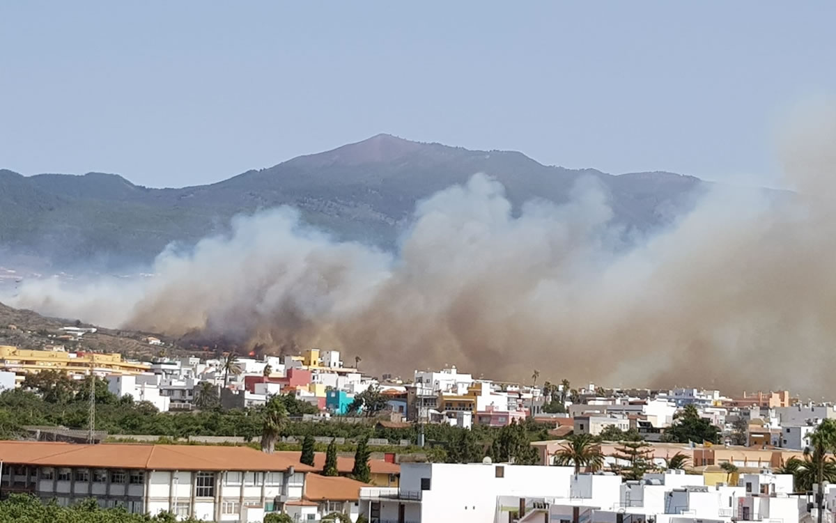 The La Palma fire is raised to a Level 2 emergency as it burns uncontrollably
