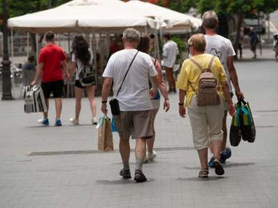 11 municipalities in the Canary Islands are still at extreme risk of contagion