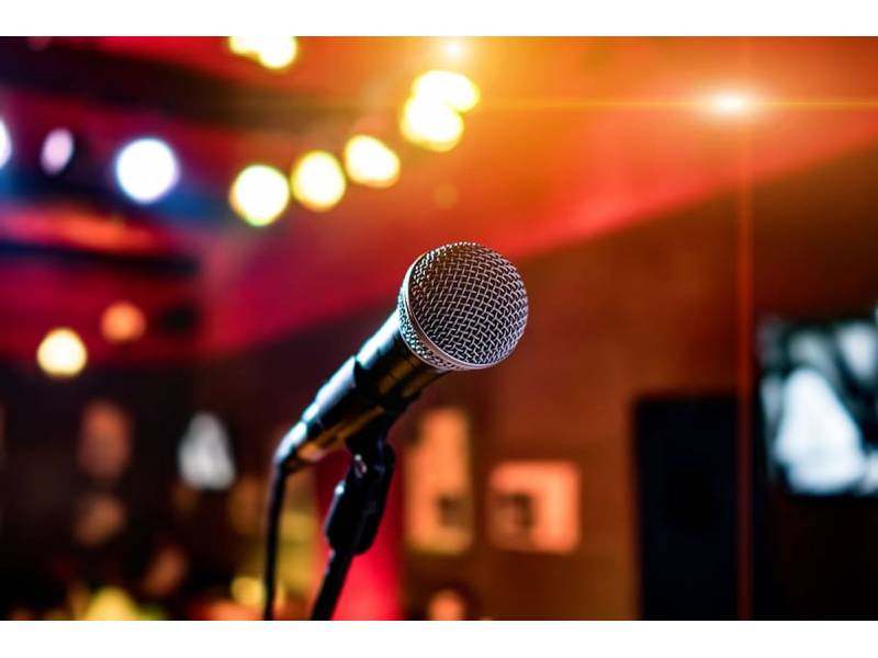 Live music or no live music – who can give us the definitive answer?