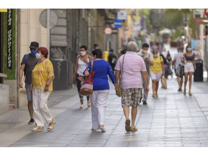 Covid update: The downward trend in the Canary Islands is slowing down