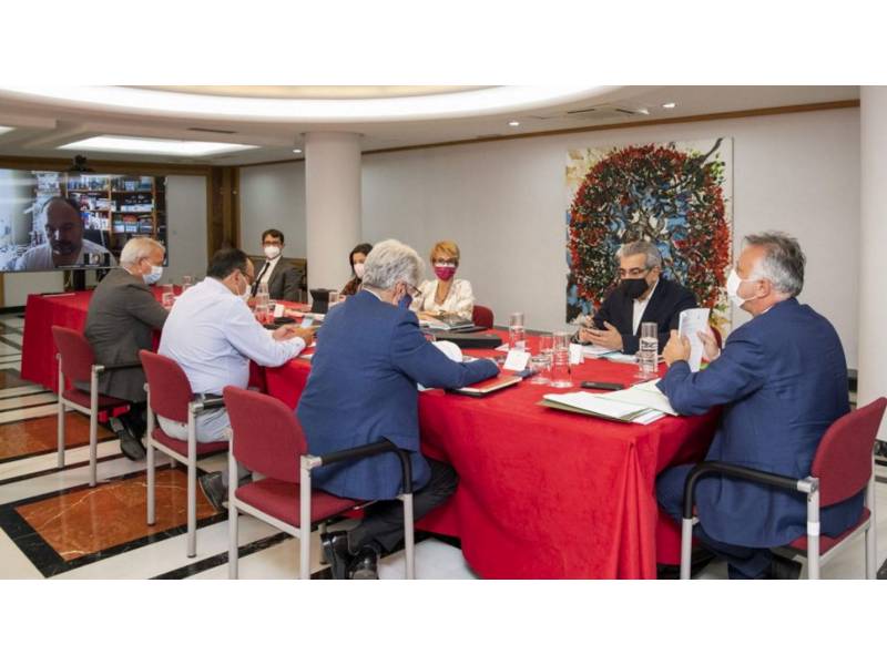 Are there more restrictions on the way in the Canary Islands?