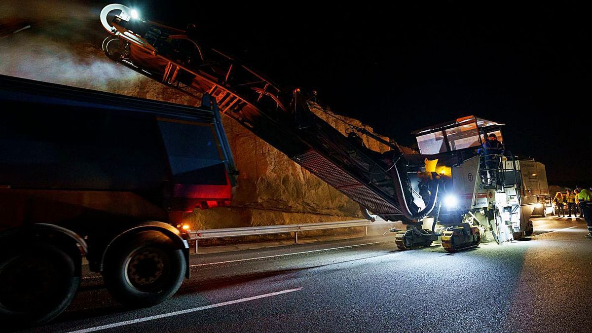 Four kilometres of the TF-1 motorway will be resurfaced in Granadilla this week