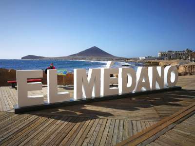 Swimming is banned at beaches in El Médano and Los Abrigos due to faecal bacteria