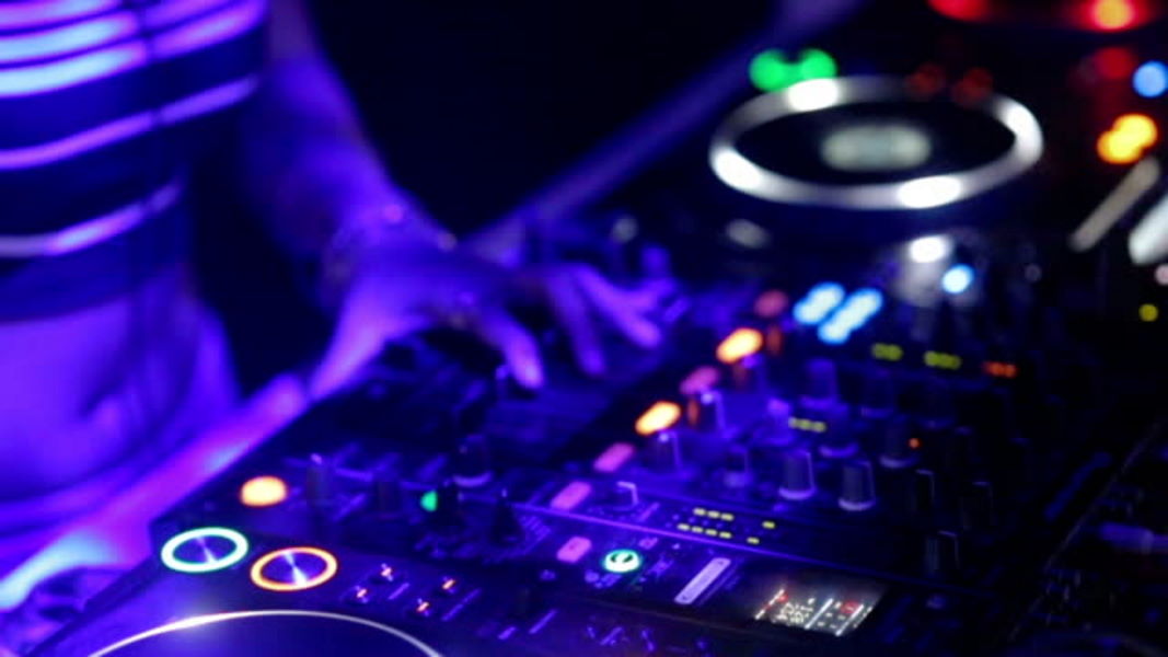New decree-law: Nightlife can re-open in all alert levels, here’s how