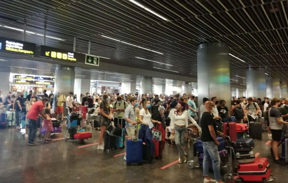 Day 2 of baggage handlers strike causes more problems at Gran Canaria airport
