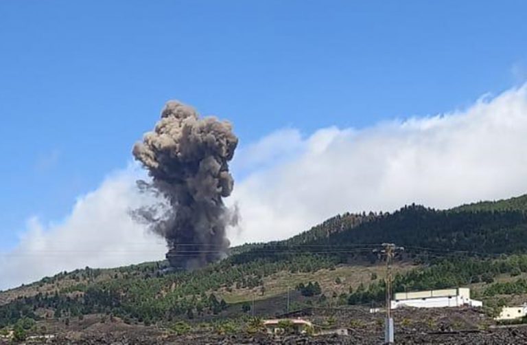 Volcanic eruption starts on La Palma