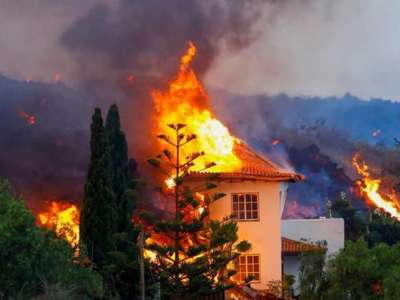 Involcan does not rule out new emission points on the volcano 