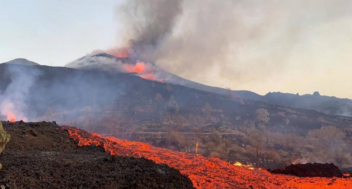 LA PALMA: Two weeks since eruption and still more earthquakes this morning