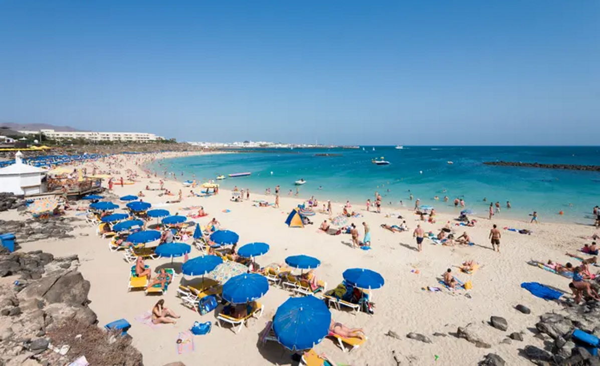 Holiday bookings surge as UK’s new travel rules come into effect 