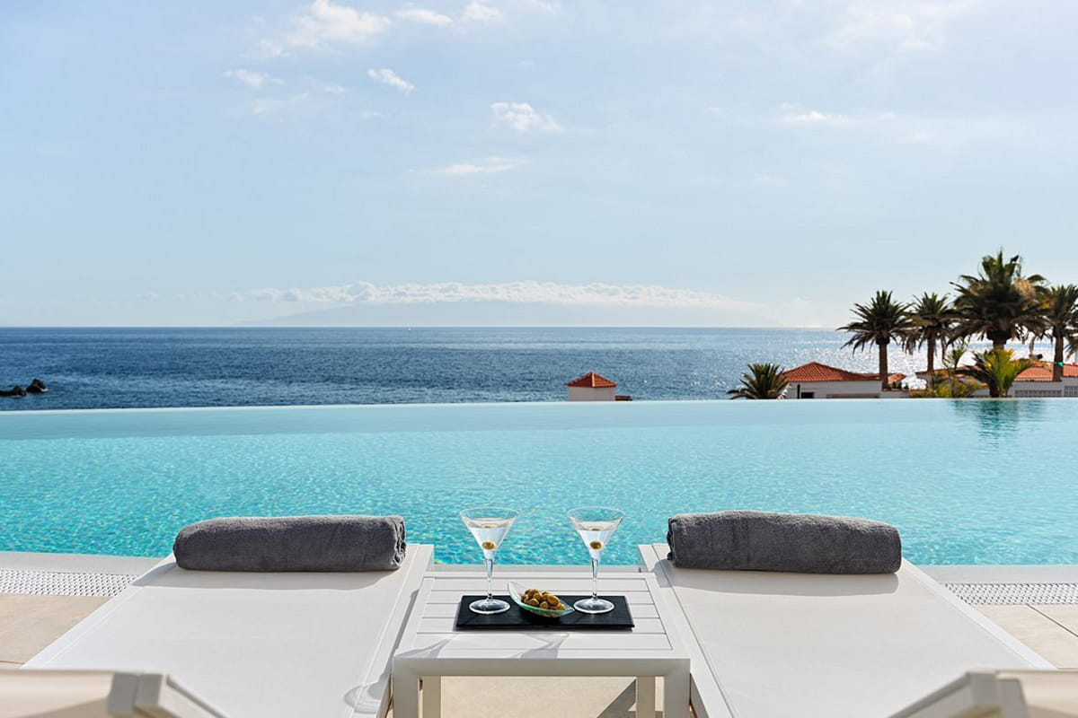Recovery of tourism accelerates and a ‘spectacular’ end of October is forecast