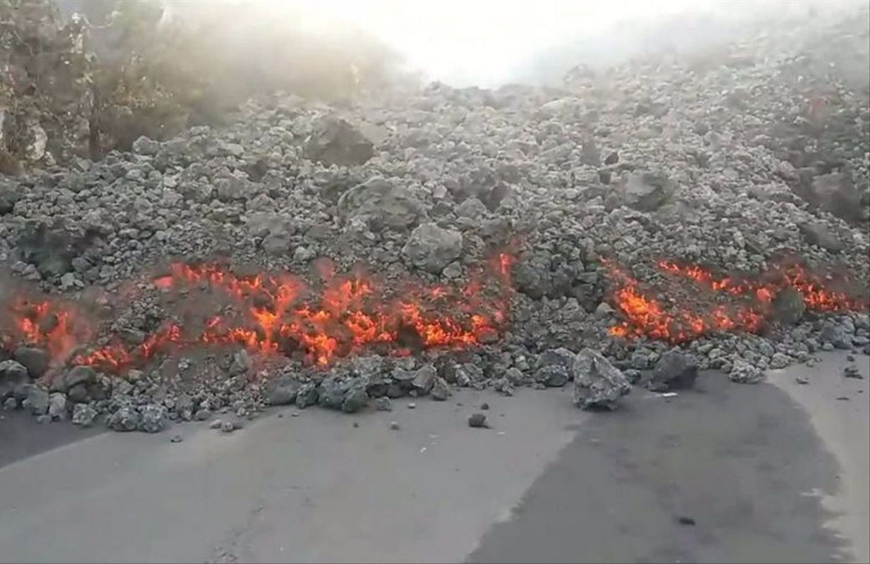 The lava flows have not advanced and drone pilots are attempting rescue of four dogs
