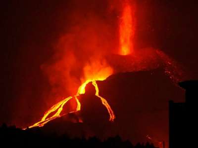 LA PALMA UPDATE: More lava and more earthquakes as eruption enters 5th week