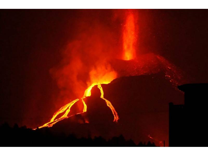 LA PALMA UPDATE: More lava and more earthquakes as eruption enters 5th week