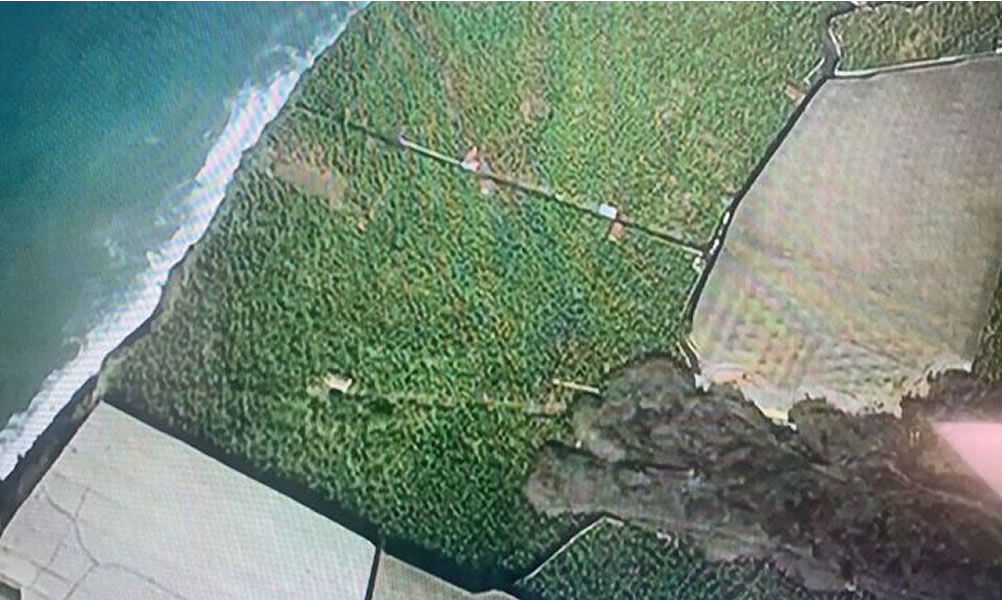 VIDEO: The second lava flow is now only 30 metres from the sea