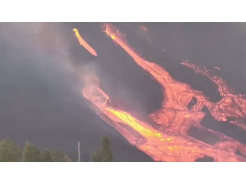 New lava flow formed as part of cone collapses in La Palma volcano