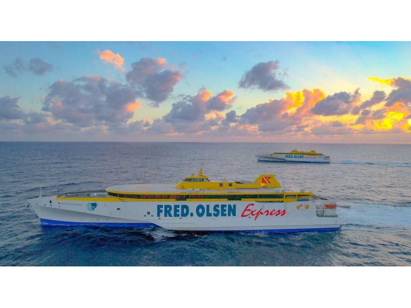 Fred Olsen’s new high-tech Trimaran arrives in Gran Canaria after 9,500 mile journey