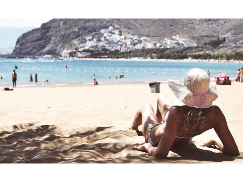 Say hello to hot weather for the bank holiday weekend in the Canary Islands