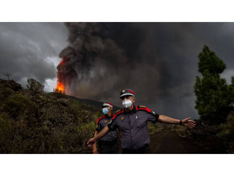 La Palma is preparing for an influx of visitors over the bank holiday weekend
