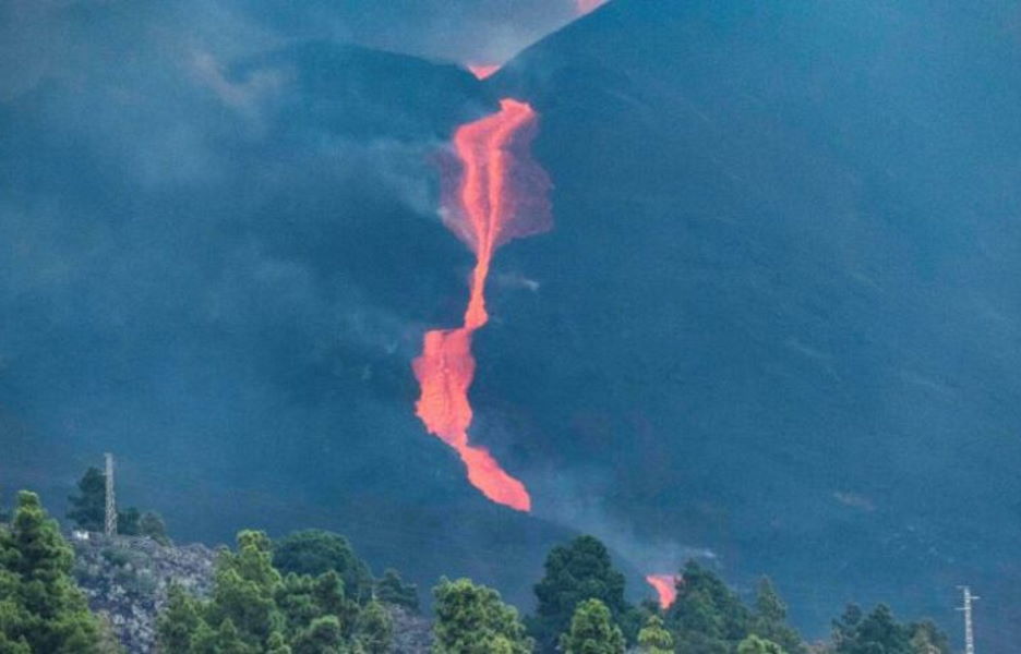 Lava advances 1.5 kilometres in 24 hours destroying more homes and farm land