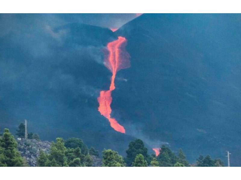 Lava advances 1.5 kilometres in 24 hours destroying more homes and farm land