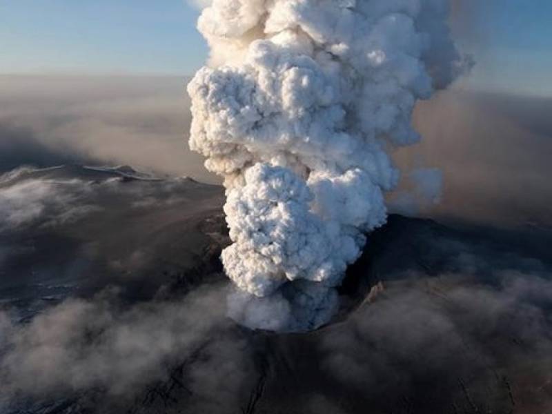 Flight diversions and cancellations in Tenerife and La Palma due to the ash cloud