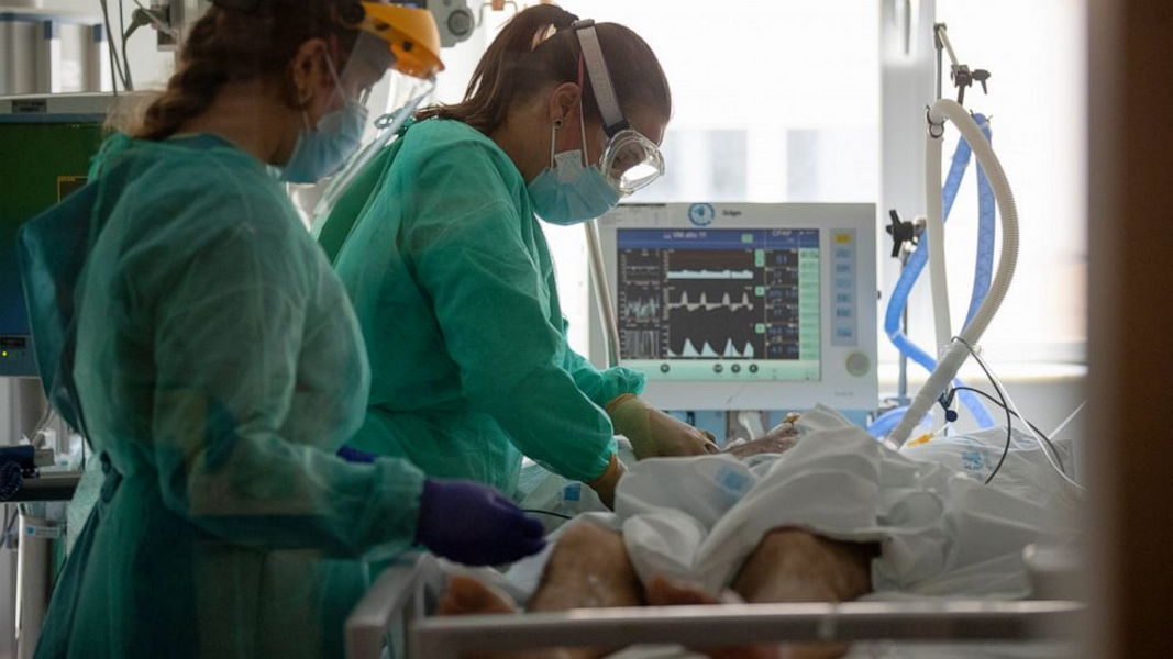 Covid update: Patients in hospitals with Covid have increased by 50% in two weeks