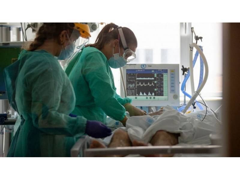 Covid update: Patients in hospitals with Covid have increased by 50% in two weeks