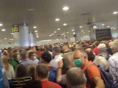 AENA demands more staff to avoid huge queues of passengers at airports