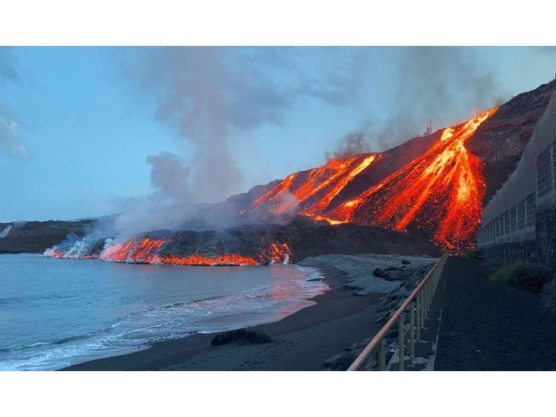 New lava flows reach the coast at Los Guirres beach in La Palma