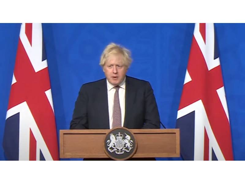 UK: All travellers arriving in the United Kingdom will have to isolate and have a PCR test