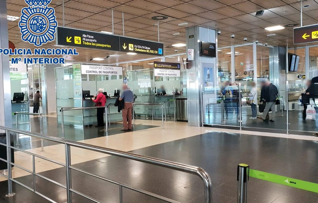 Spain’s restrictions, not the UK’s, are causing holiday cancellations this Christmas
