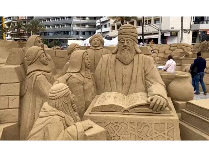 The iconic annual sand nativity scene opens on Las Canteras beach