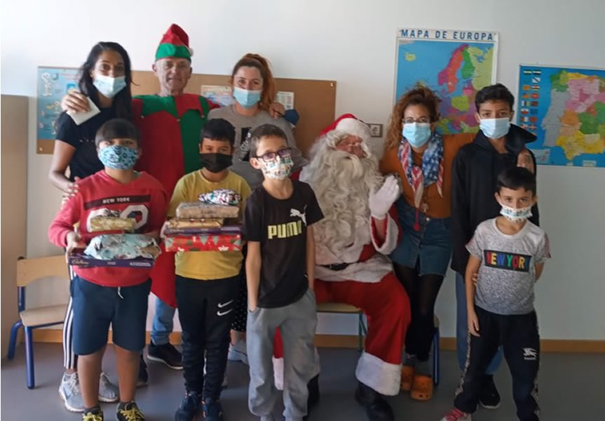Bring A Toy puts a smile on children’s faces in La Palma and Tenerife