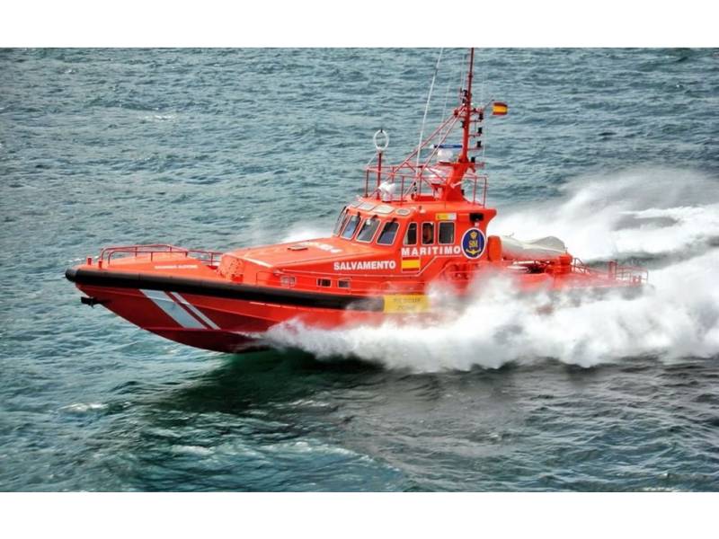 Dead body found floating near the Los Cristianos dock