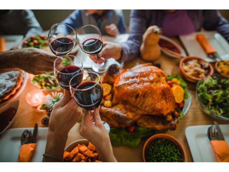 Christmas dinner only for 10 people at home not in bars or restaurants