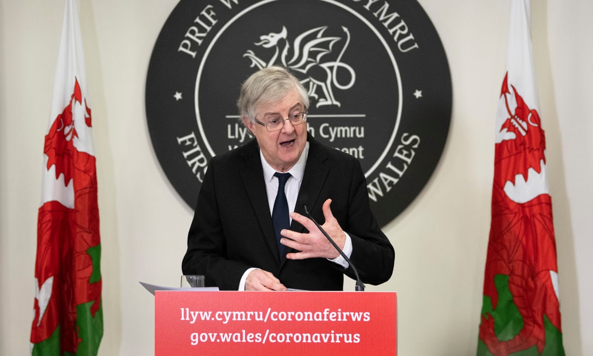 Wales introduces new measures in hospitality to curb spread of Omicron
