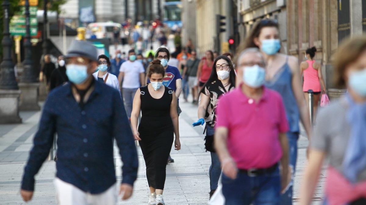 The mandatory use of masks outdoors is coming back in Spain