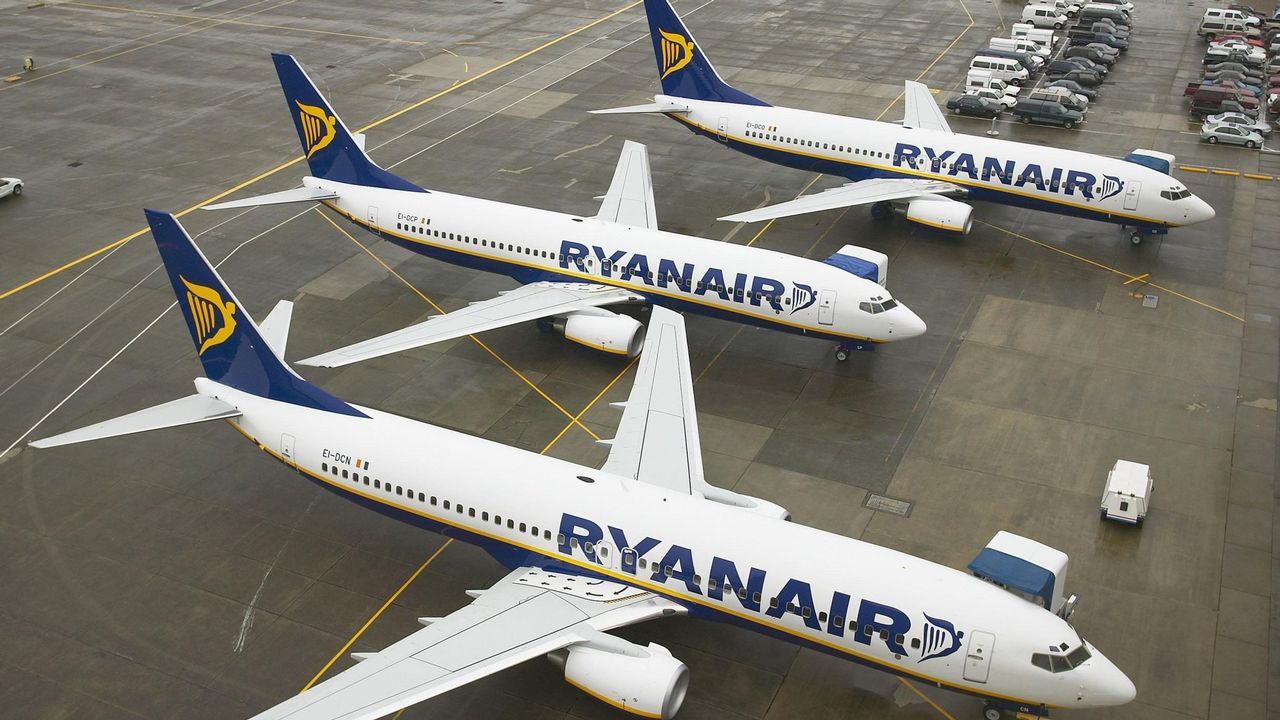RyanAir cancels 27 routes with the Canary Islands during January 