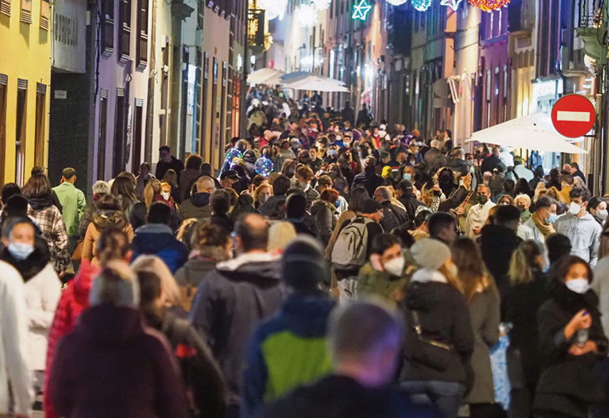 More than 28,000 people in the Canaries are in home isolation with Covid